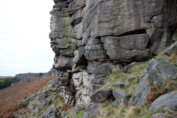 StanageEdgeRockClimbing150