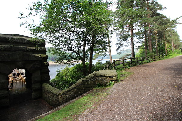 Howden Reservoir008