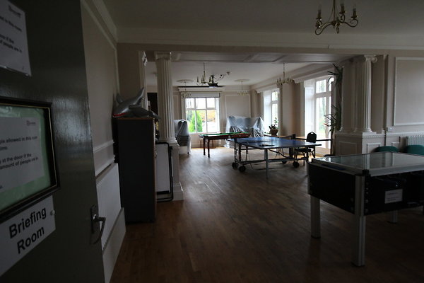 White Hall Centre089 White Hall Centre089