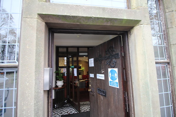 White Hall Centre061 White Hall Centre061