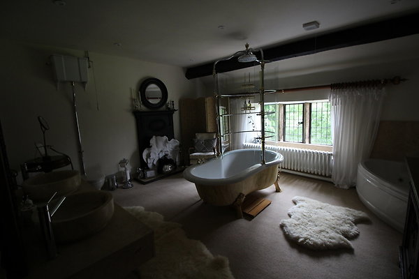 Upper House052 Upper House052