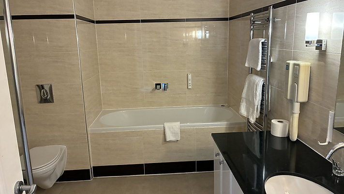 HollinHouse034 HollinHouse034