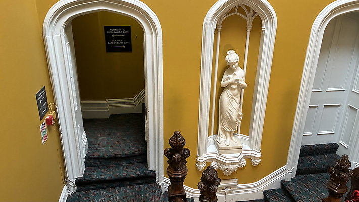 HollinHouse026 HollinHouse026